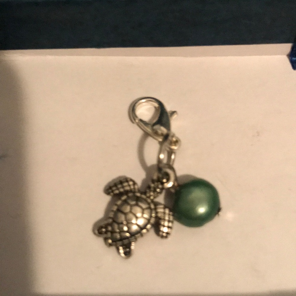 2/$8 Freshwater pearl with turtle charm